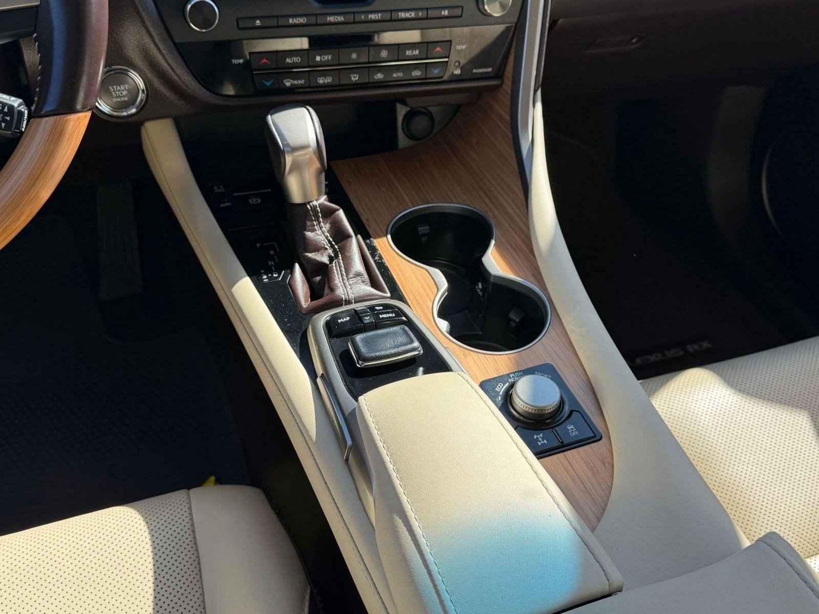 Used 2018 Lexus RX 350L image 19