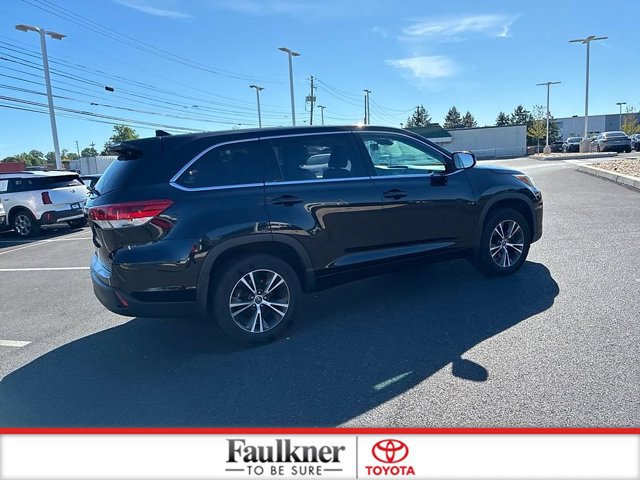 Certified 2018 Toyota Highlander Plus AWD/4WD image 8