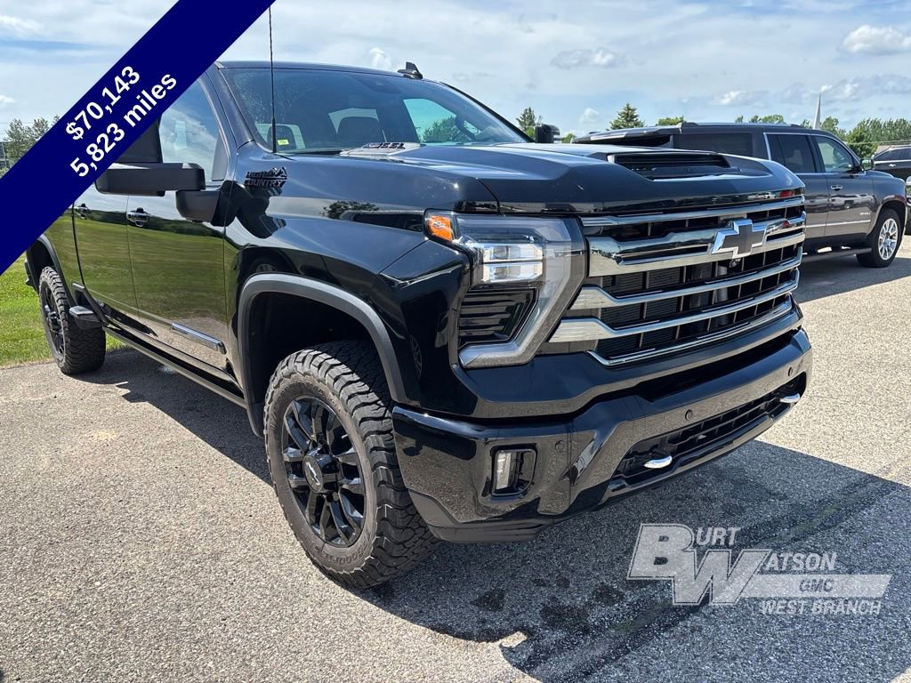 Used 2025 Chevrolet Silverado 2500 High Country w/ Midnight Edition AWD/4WD image 11