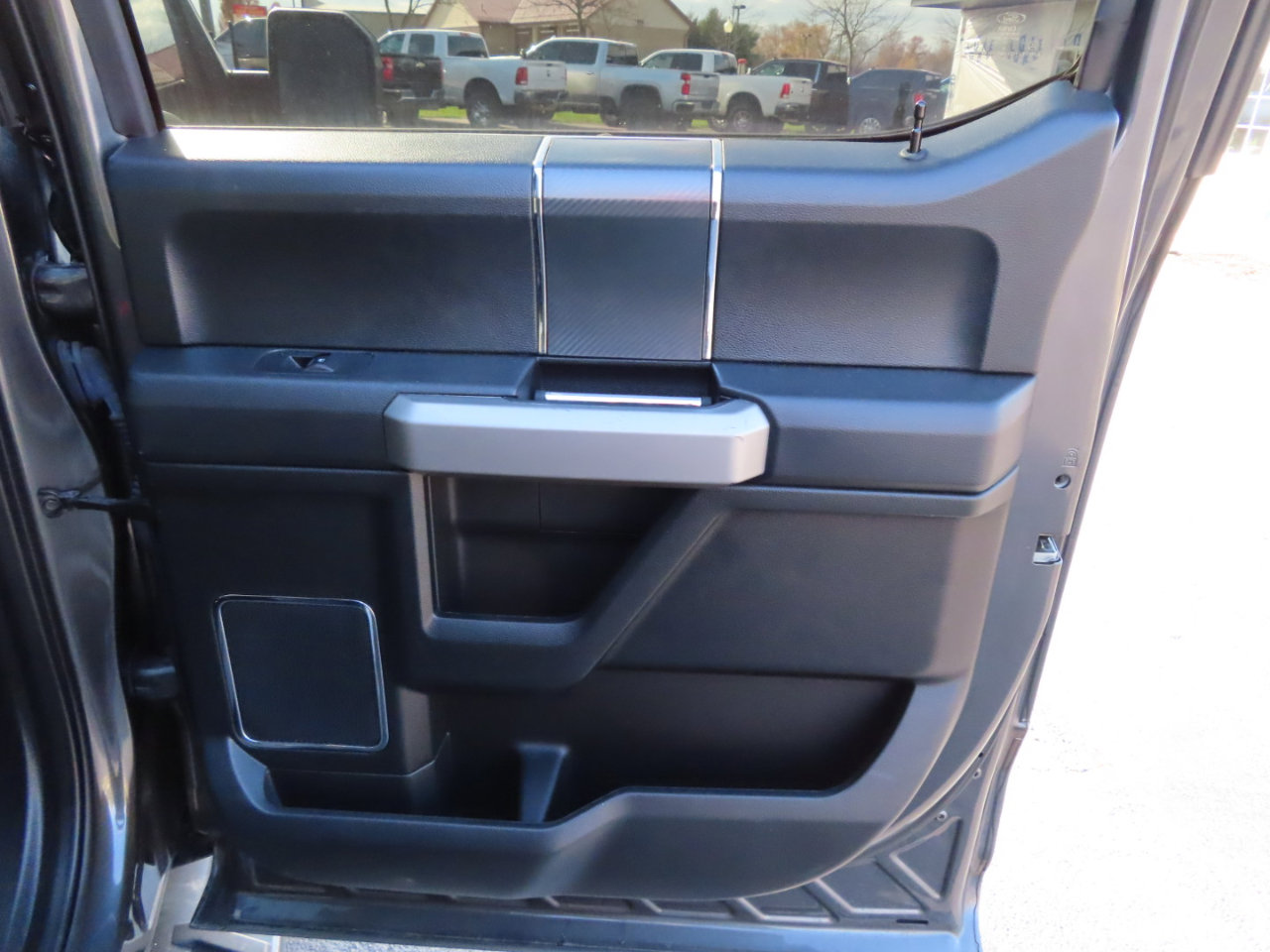 Used 2019 Ford F150 Lariat w/ Equipment Group 502A Luxury image 48