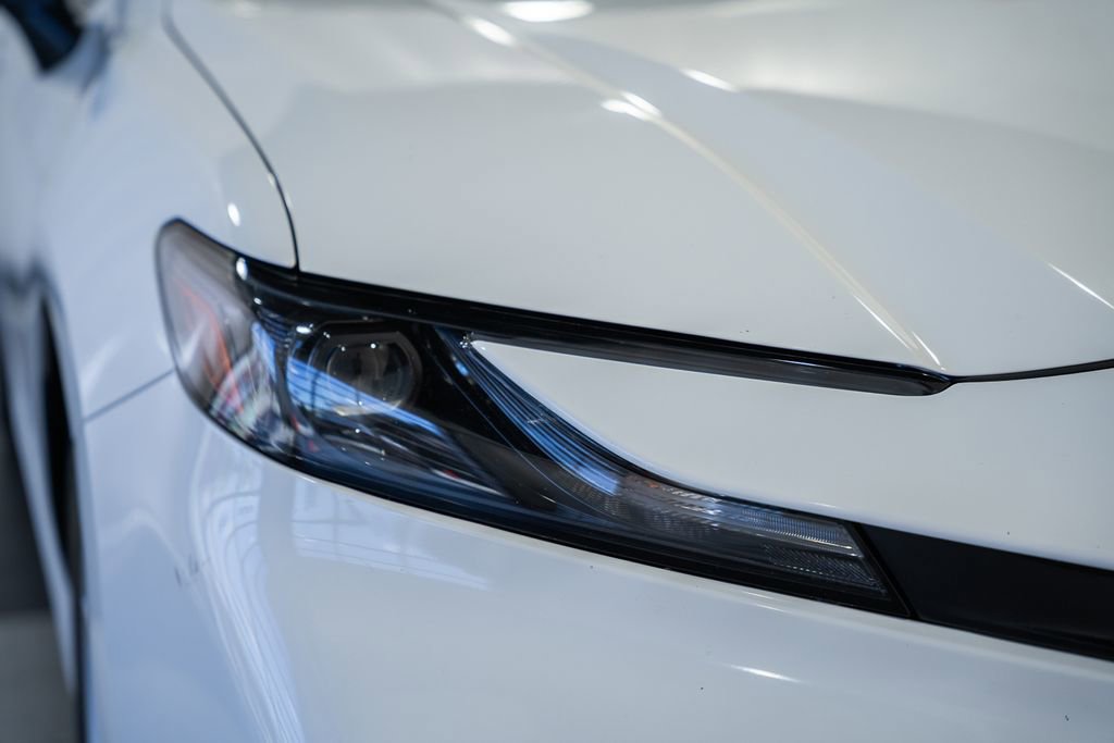 Used 2025 Toyota Camry LE image 11