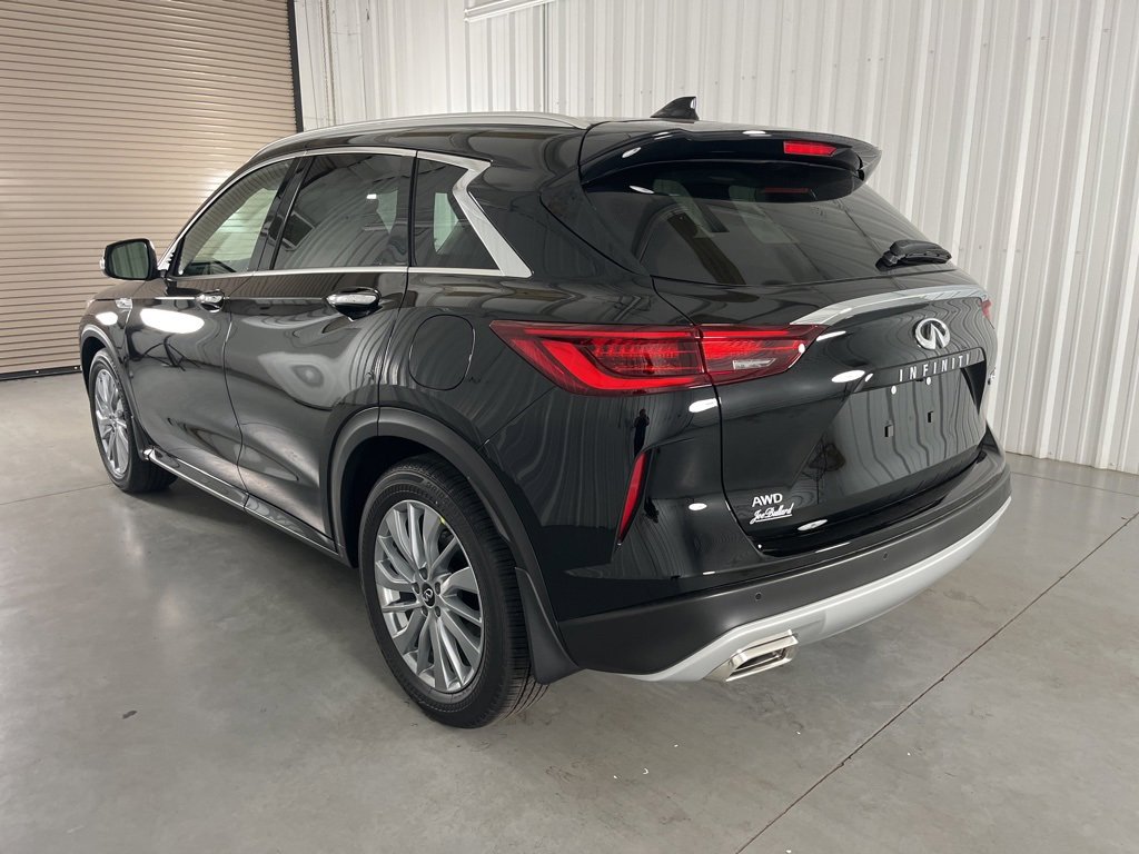 Certified 2025 INFINITI QX50 Luxe image 4