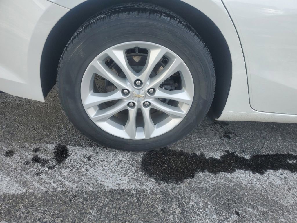 Used 2016 Chevrolet Malibu Hybrid w/ Leather Package image 11