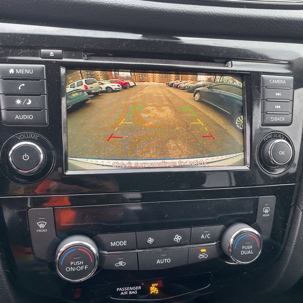 Used 2020 Nissan Rogue SV image 4