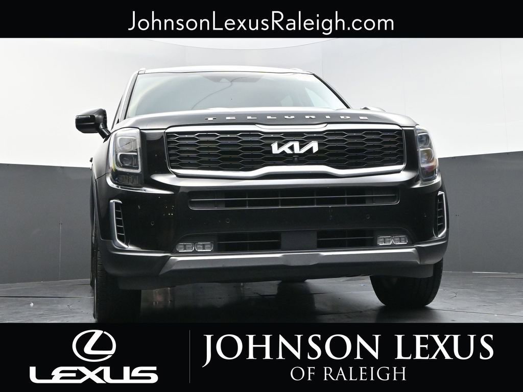 Used 2022 Kia Telluride SX w/ Towing Package FWD image 17