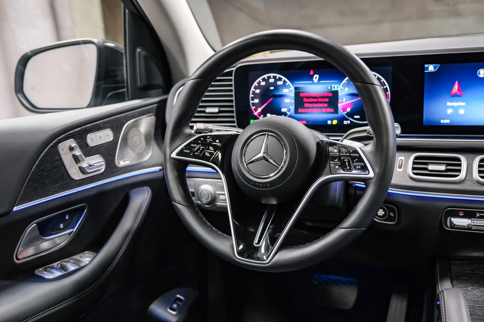 Used 2026 Mercedes-Benz GLE 450 4MATIC w/ Night Package image 19