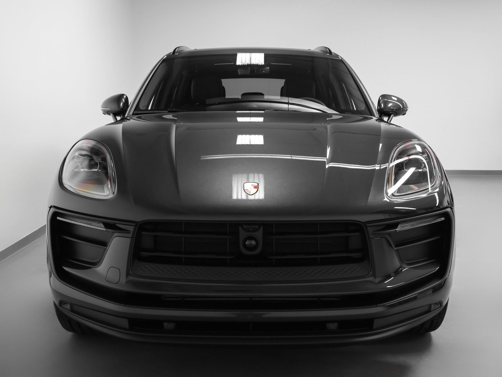 New 2026 Porsche Macan AWD/4WD image 8