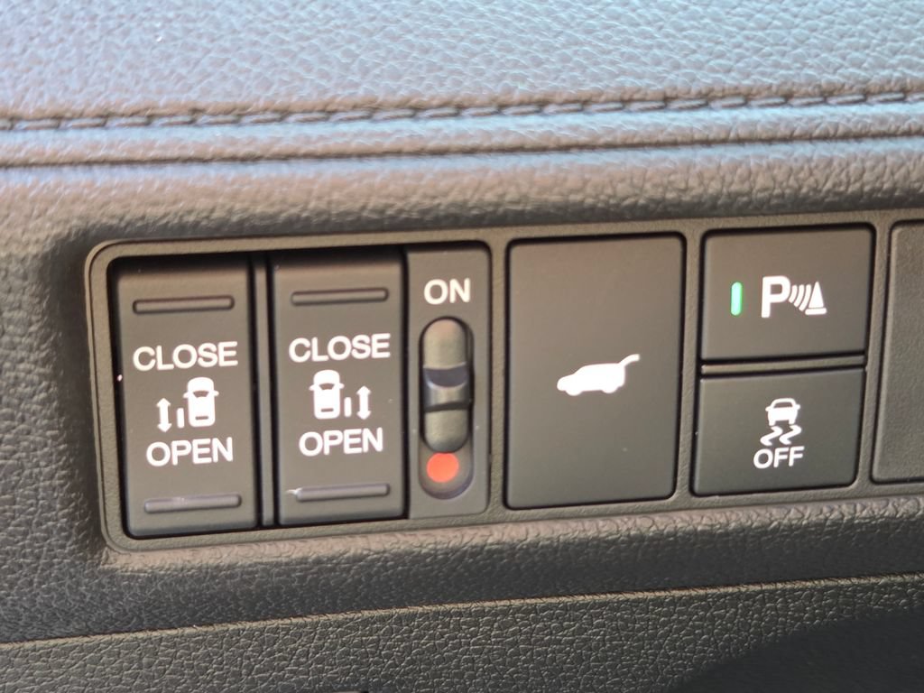 New 2026 Honda Odyssey Touring image 38