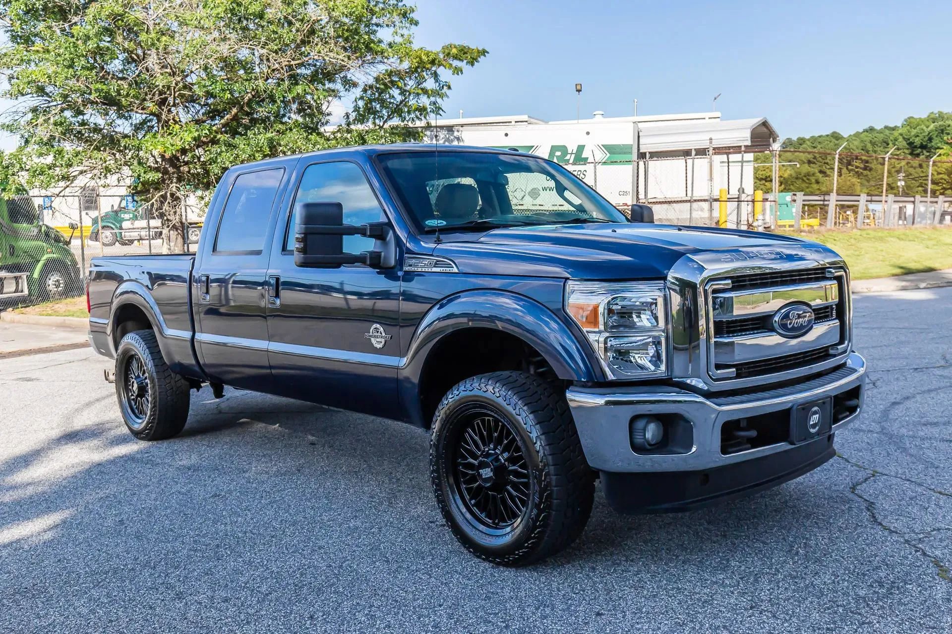 Used 2015 Ford F250 Lariat w/ Lariat Interior Package AWD/4WD image 3