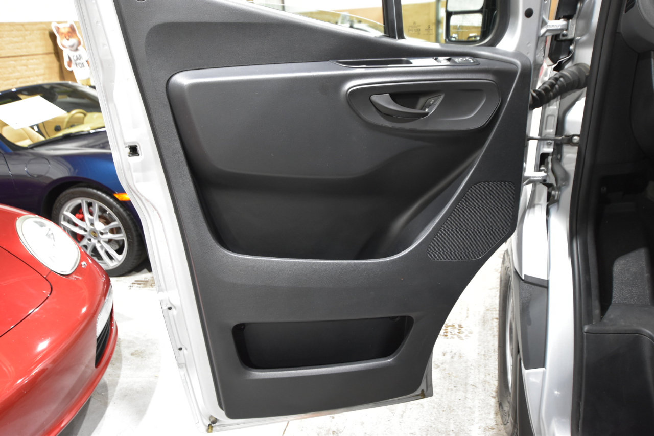 Used 2021 Mercedes-Benz Sprinter 2500 image 13