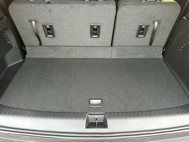 New 2025 GMC Acadia Elevation w/ Black Edition image 27