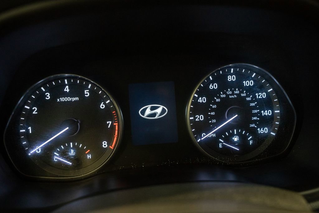 Used 2018 Hyundai Elantra GT image 16