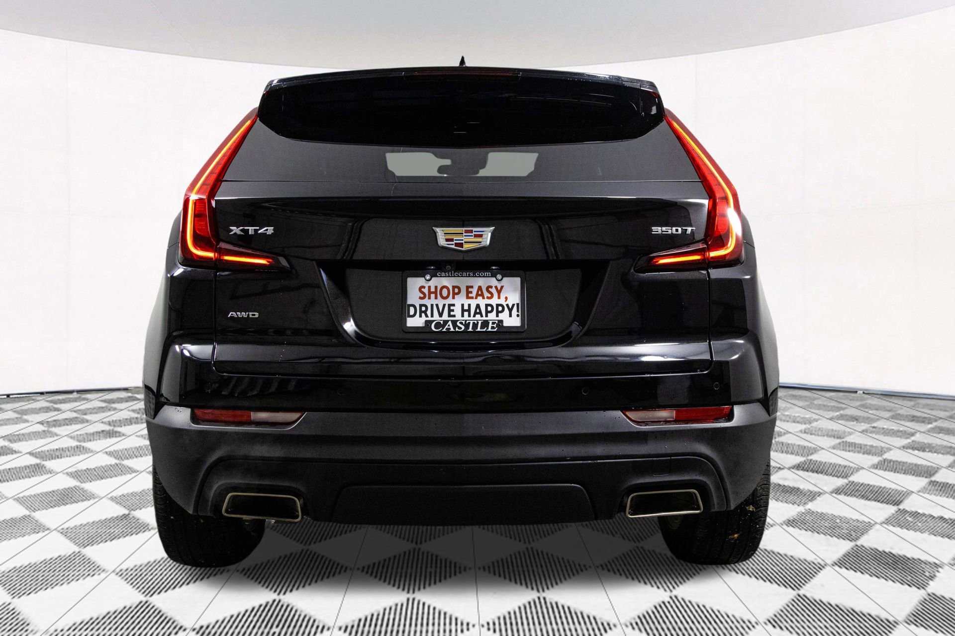 Used 2023 Cadillac XT4 Luxury w/ Cold Weather Package image 14