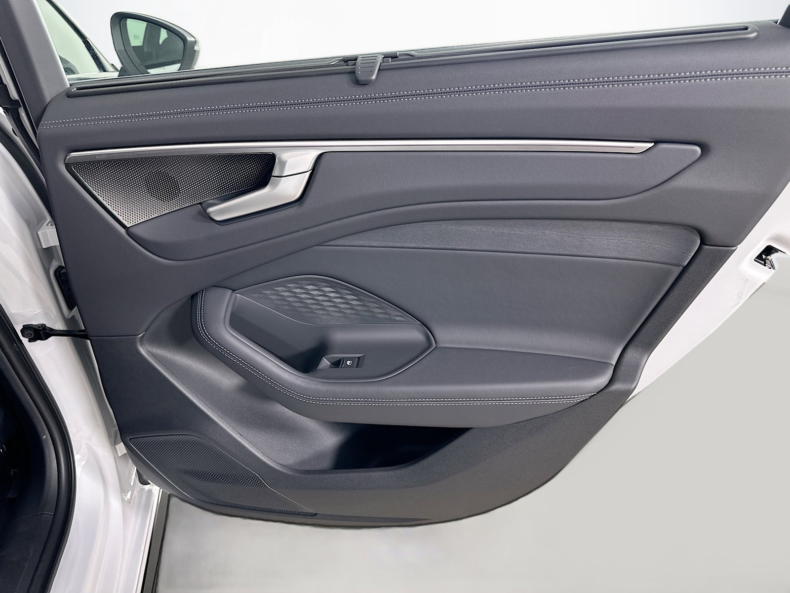New 2026 Audi A6 Premium Plus AWD/4WD image 41