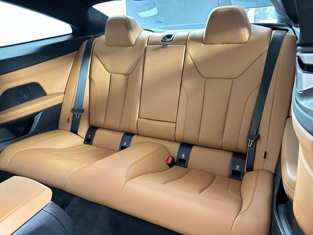 Used 2023 BMW 430i xDrive Coupe w/ Premium Package image 12