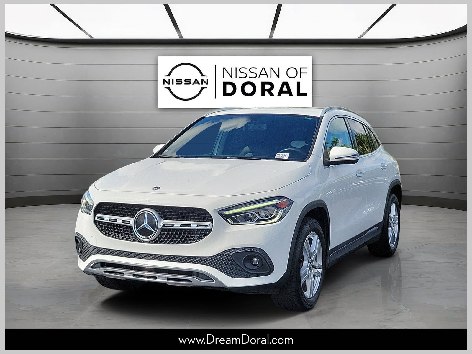 Used 2023 Mercedes-Benz GLA 250 4MATIC image 1