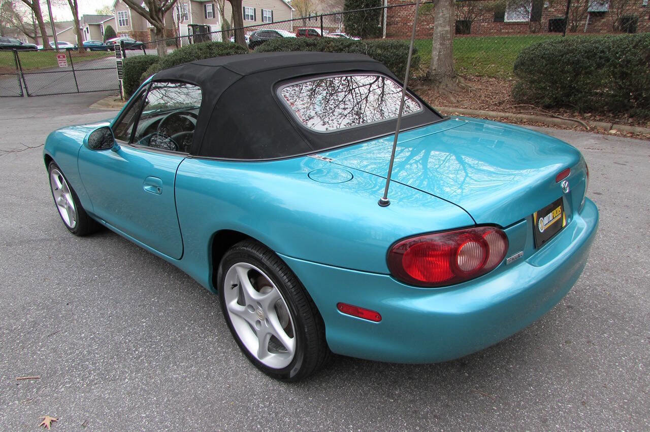 Used 2003 MAZDA MX-5 Miata LS image 4