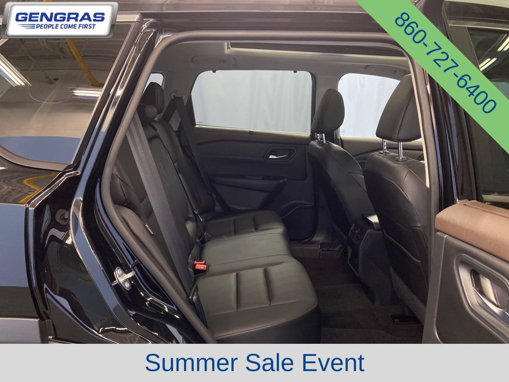 Used 2023 Nissan Rogue SV w/ SV Premium B Package AWD/4WD image 37