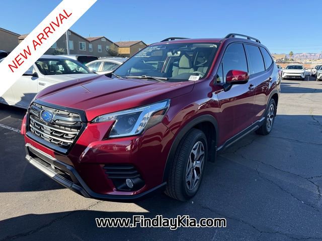 Used 2023 Subaru Forester Premium image 2