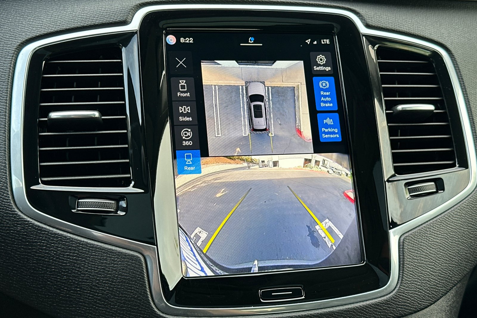 Certified 2025 Volvo XC90 B6 Plus AWD/4WD image 24