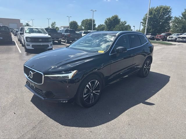 Used 2021 Volvo XC60 T5 Momentum w/ Advanced Package AWD/4WD image 3