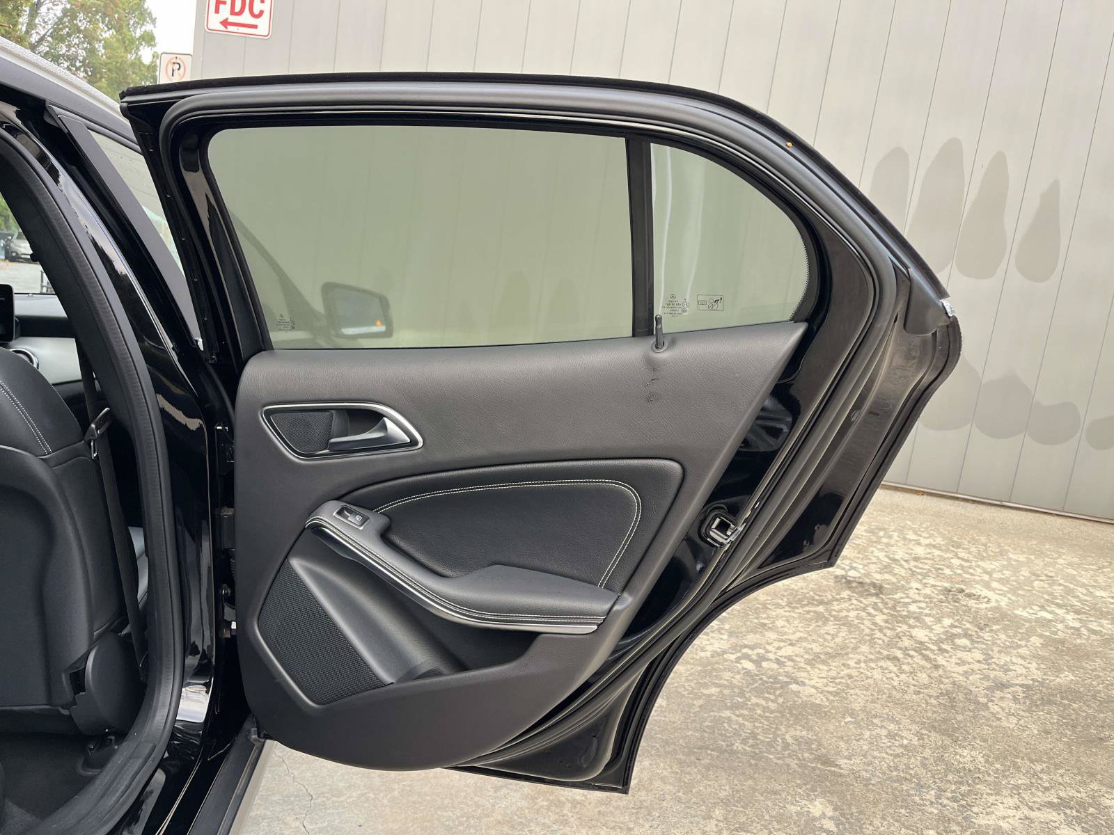 Used 2019 Mercedes-Benz GLA 250 4MATIC image 48