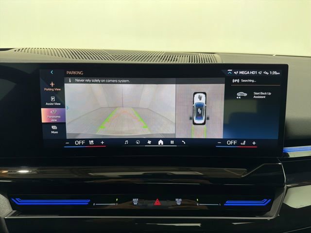 Used 2024 BMW 530i xDrive w/ Premium Package image 34