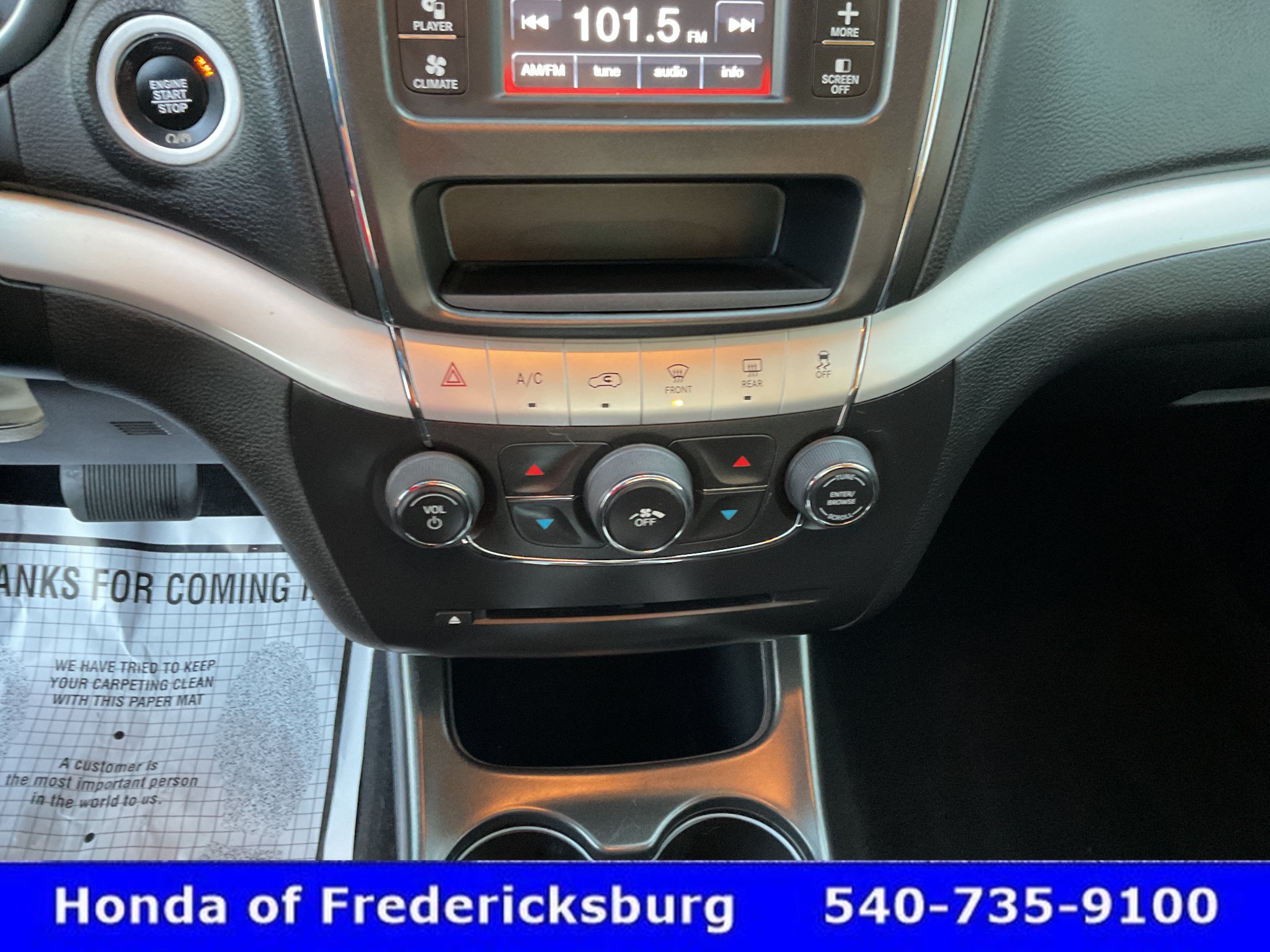 Used 2018 Dodge Journey SE FWD image 32