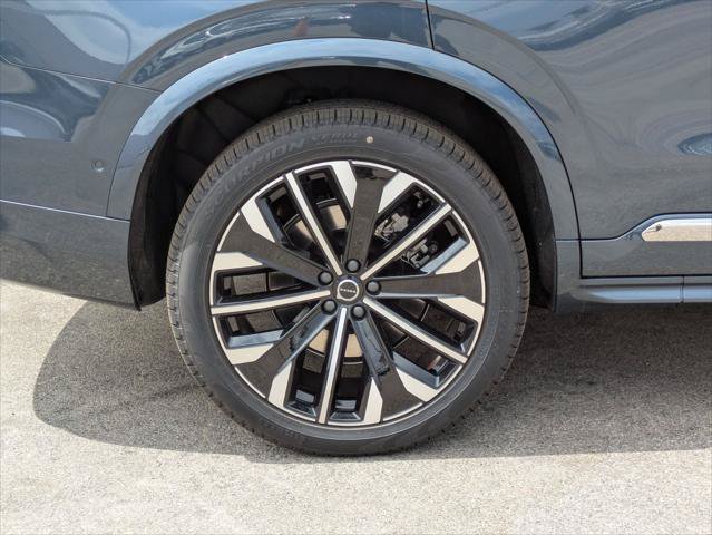 New 2026 Volvo XC90 T8 Plus w/ Protection Package AWD/4WD image 6