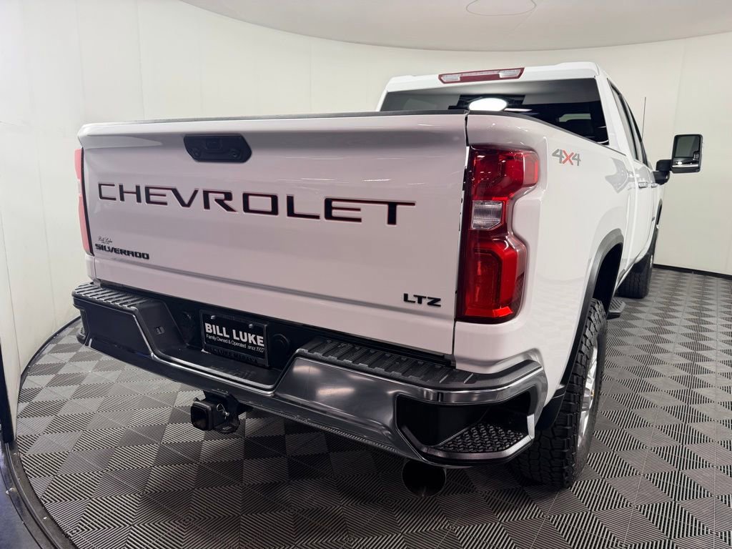 Used 2024 Chevrolet Silverado 2500 LTZ AWD/4WD image 8