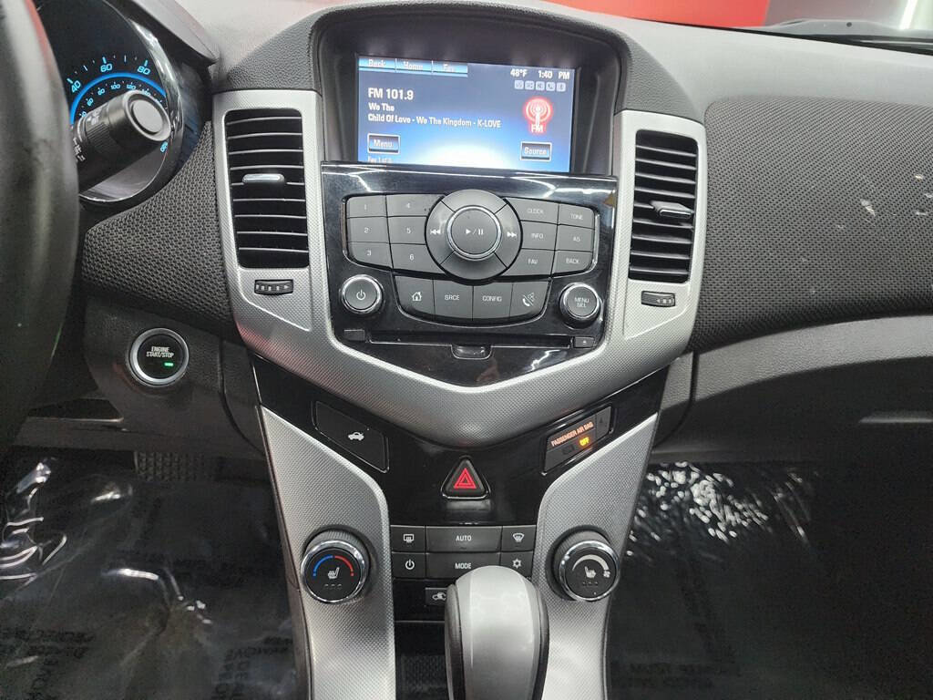 Used 2015 Chevrolet Cruze LTZ image 15
