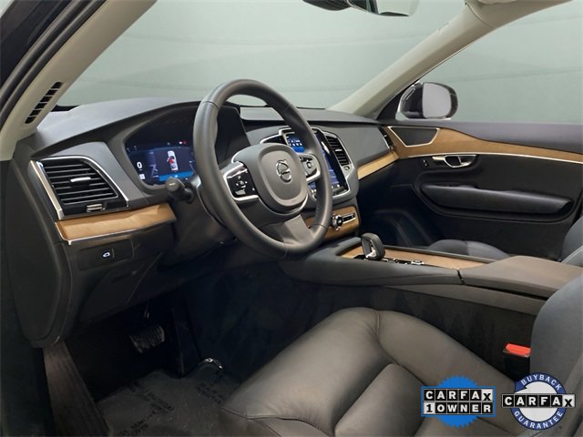 Used 2025 Volvo XC90 B6 Plus image 17