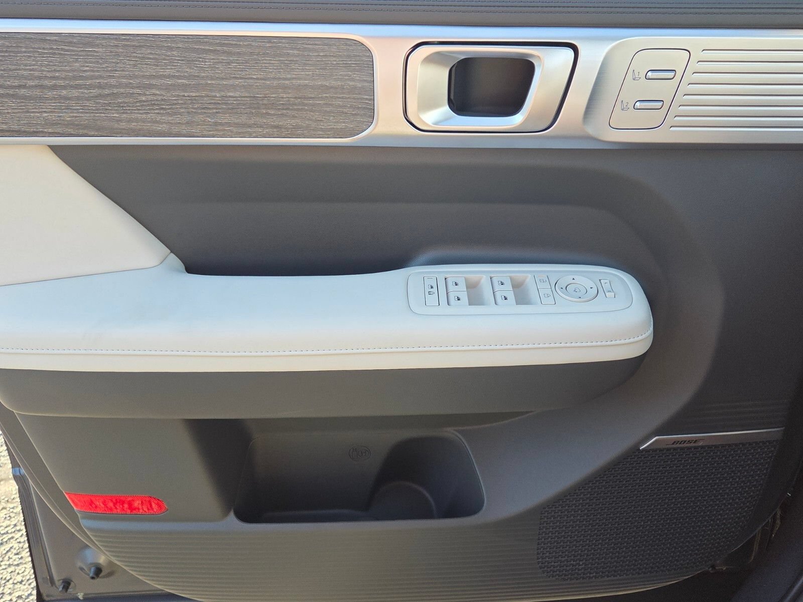 New 2026 Hyundai Santa Fe Calligraphy FWD image 27