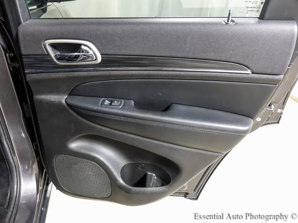 Used 2021 Jeep Grand Cherokee Limited image 25