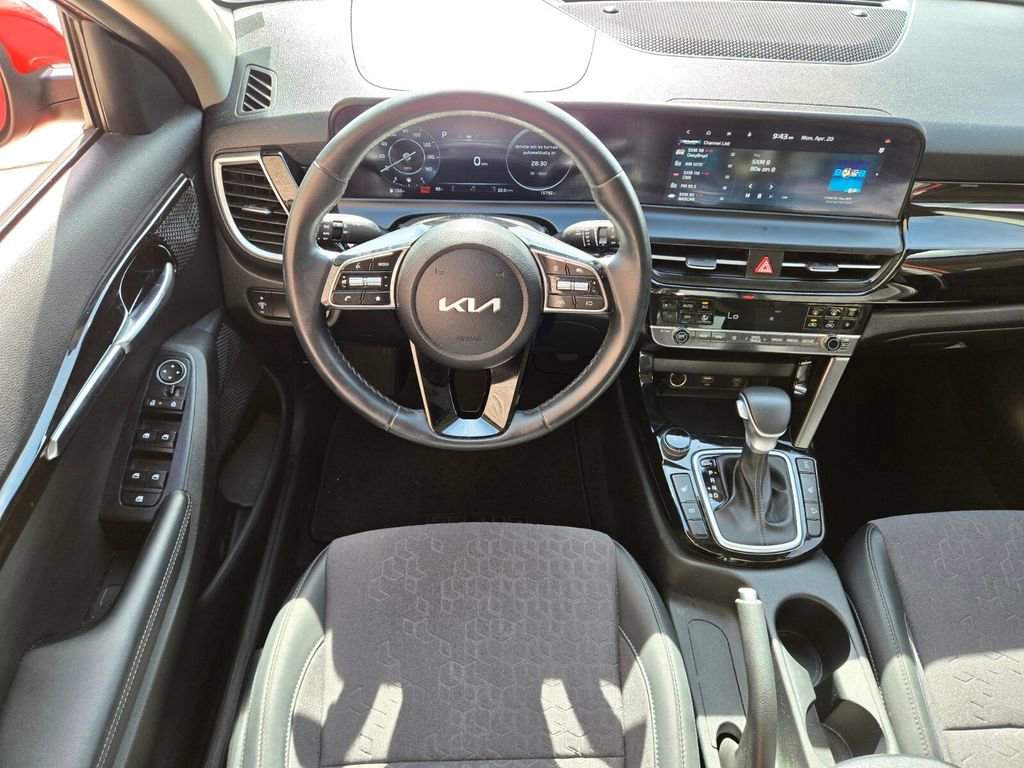 Used 2024 Kia Seltos X-Line image 8