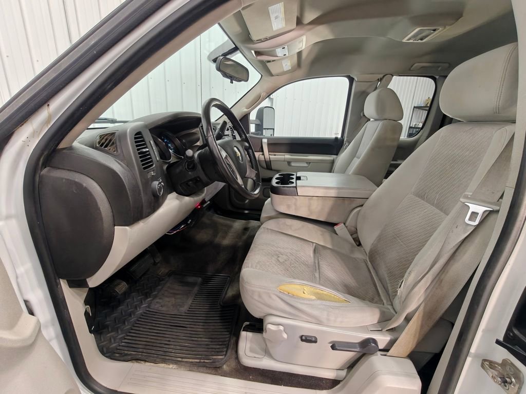 Used 2011 Chevrolet Silverado 1500 LT w/ All-Star Edition AWD/4WD image 29