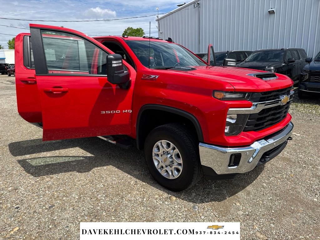 Used 2025 Chevrolet Silverado 3500 LT w/ All Star Edition AWD/4WD image 34