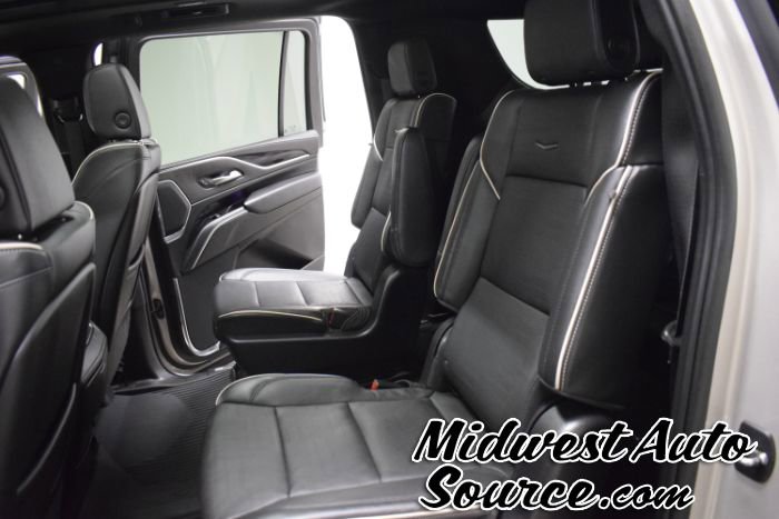 Used 2023 Cadillac Escalade ESV Sport w/ LPO, Illumination Package image 25