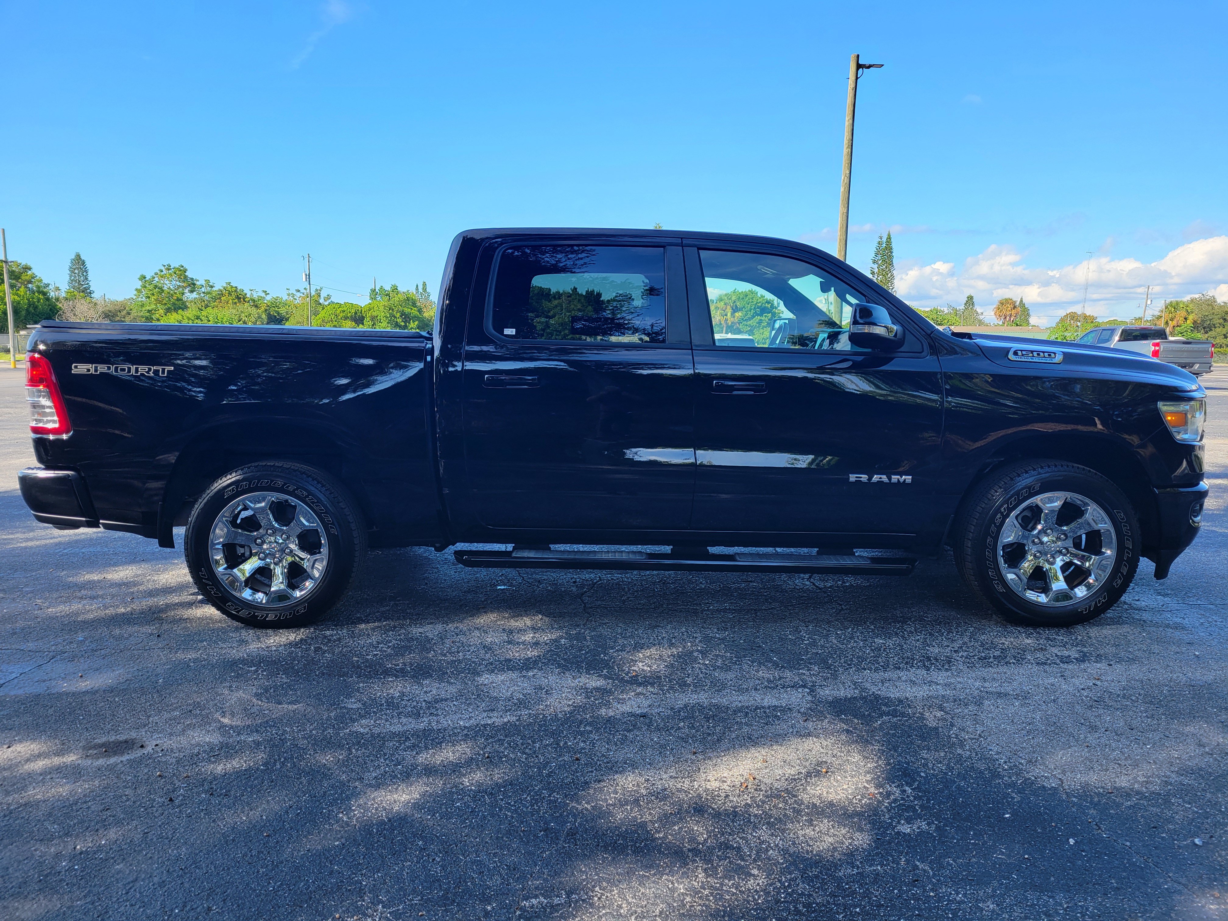 Used 2022 RAM 1500 Big Horn AWD/4WD image 4