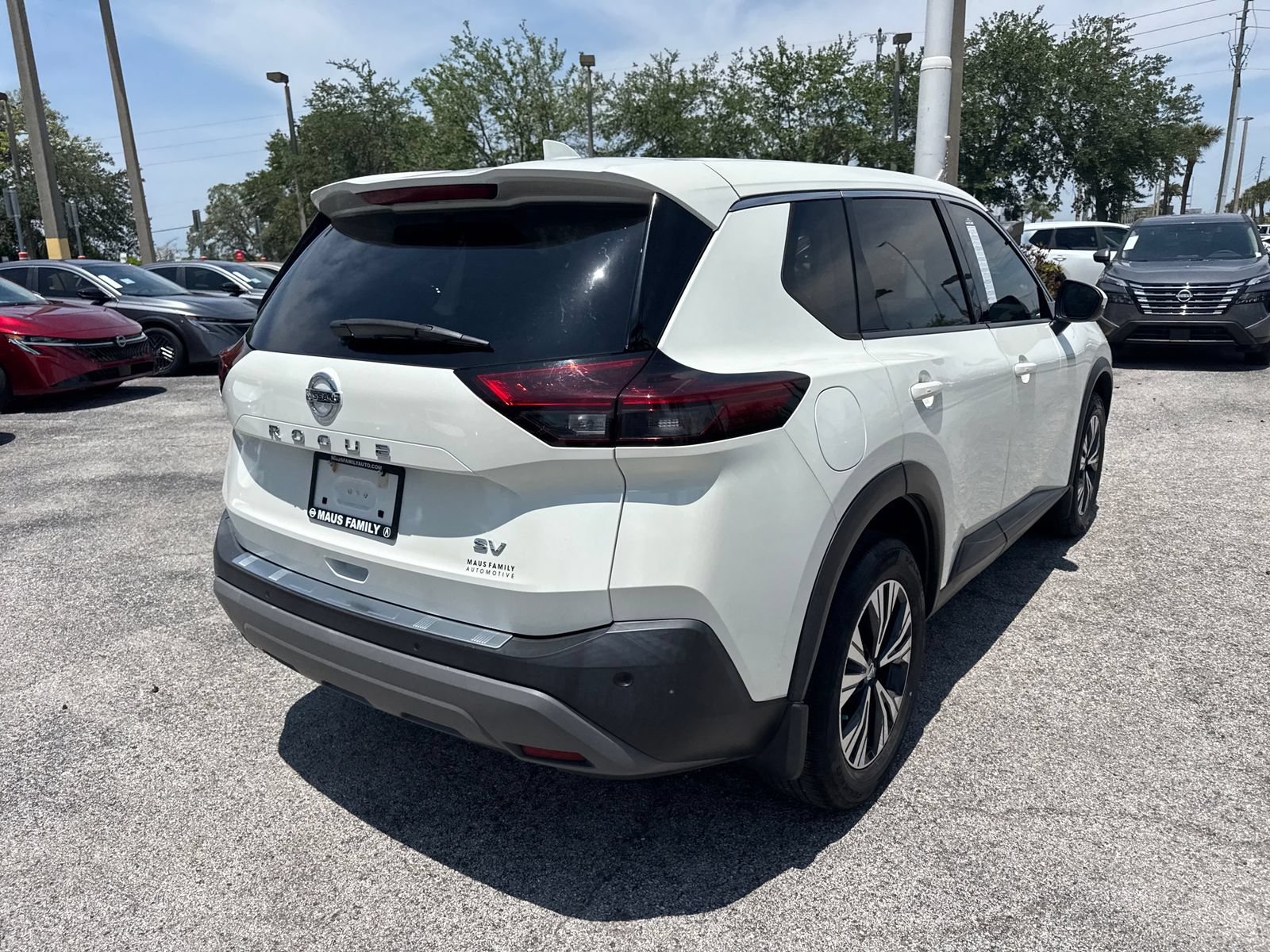 Used 2021 Nissan Rogue SV FWD image 6