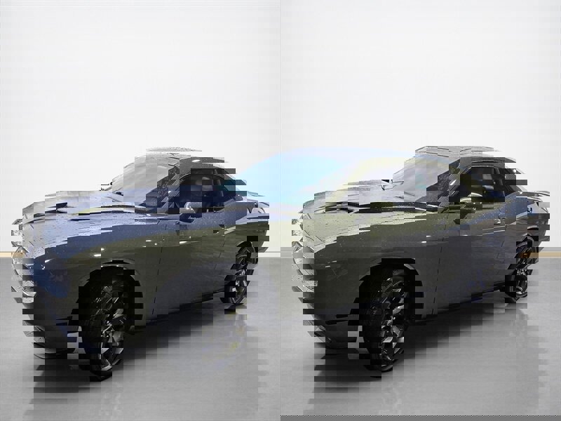 Used 2018 Dodge Challenger SXT Plus image 8