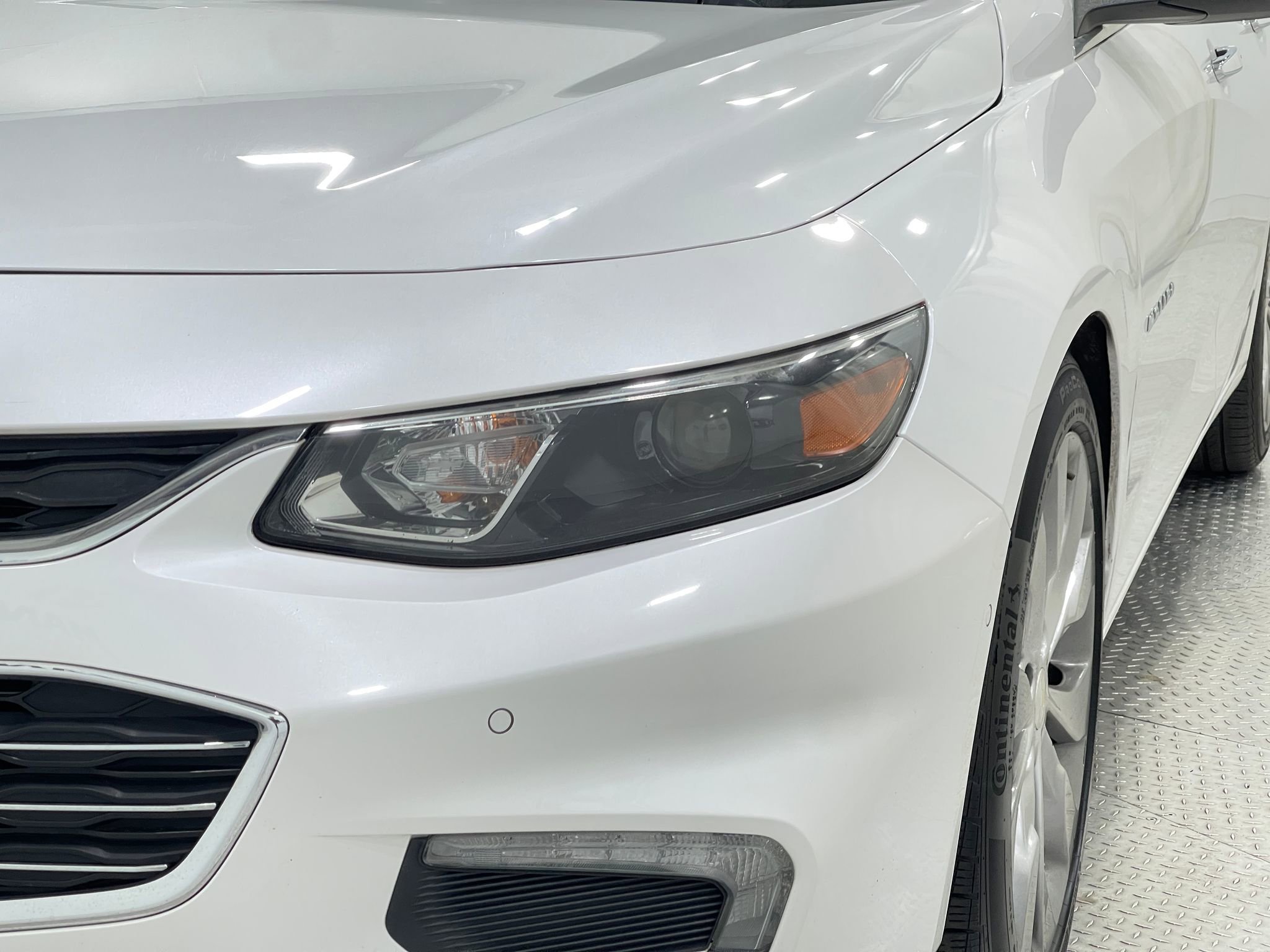 Used 2017 Chevrolet Malibu Premier w/ Premier Sun and Wheel Package image 34