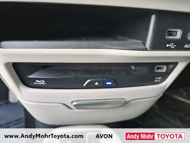 Used 2018 Chrysler Pacifica Touring-L Plus image 22