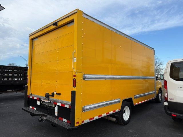 Used 2022 Ford E-350 and Econoline 350 Super Duty RWD image 11