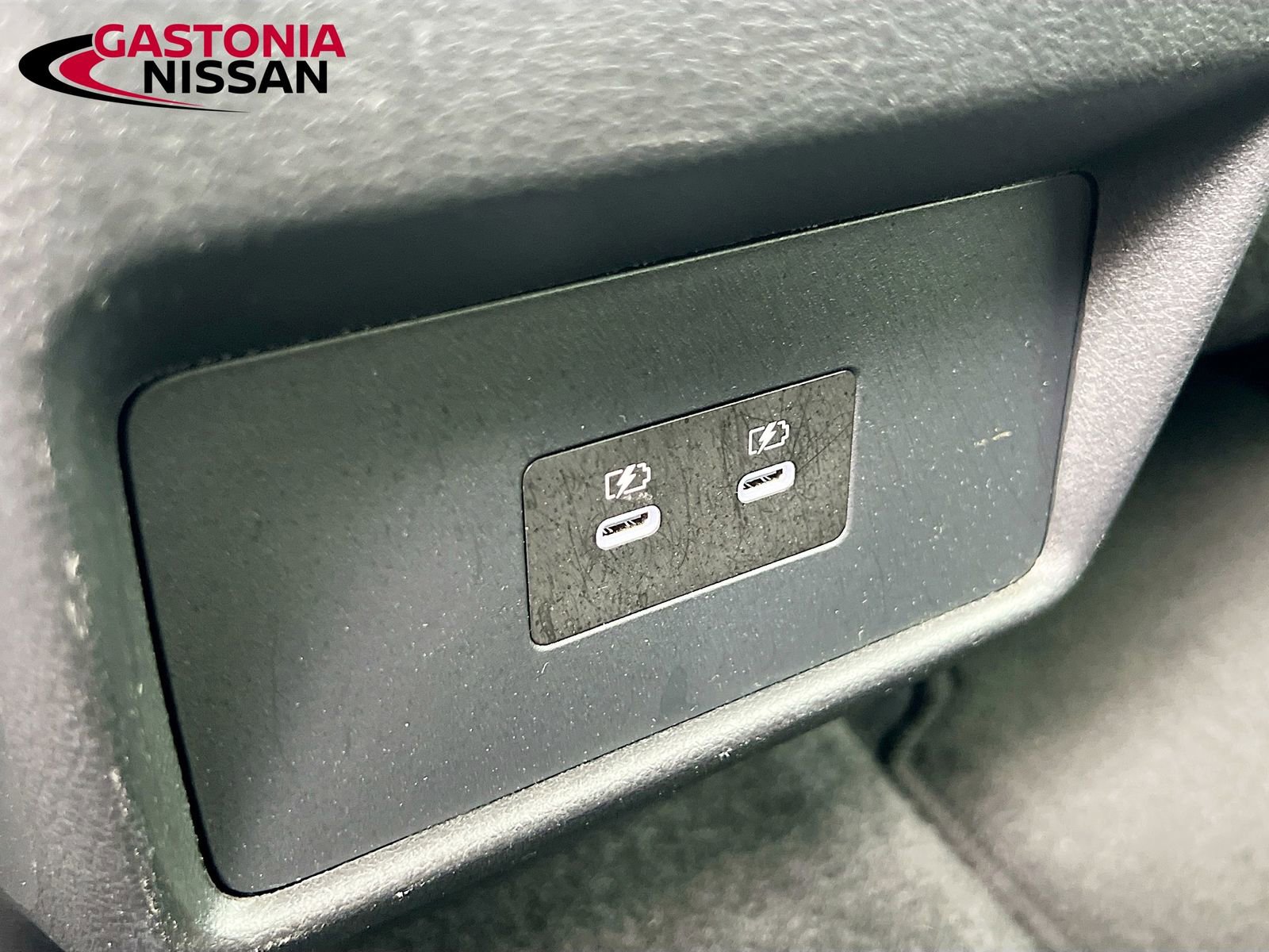 Used 2025 Nissan Rogue SV AWD/4WD image 32