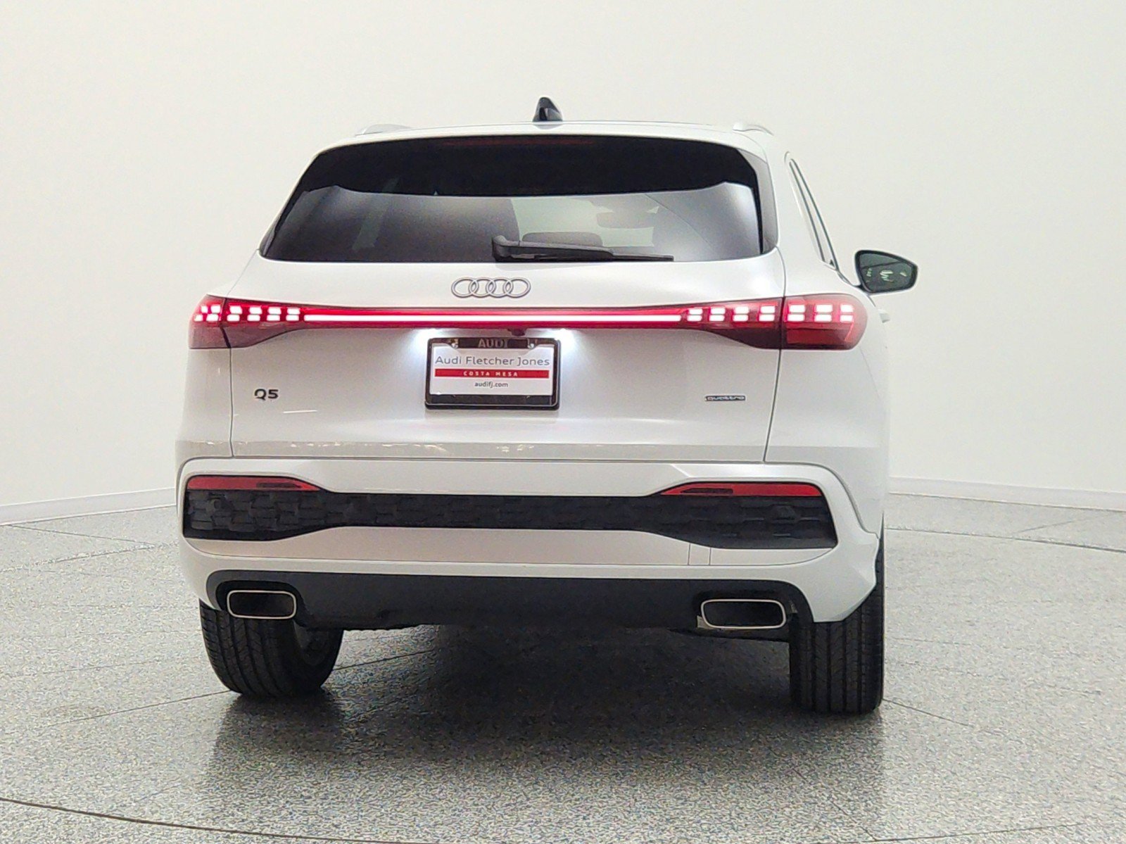 Used 2025 Audi Q5 Premium Plus w/ Premium Plus AWD/4WD image 6