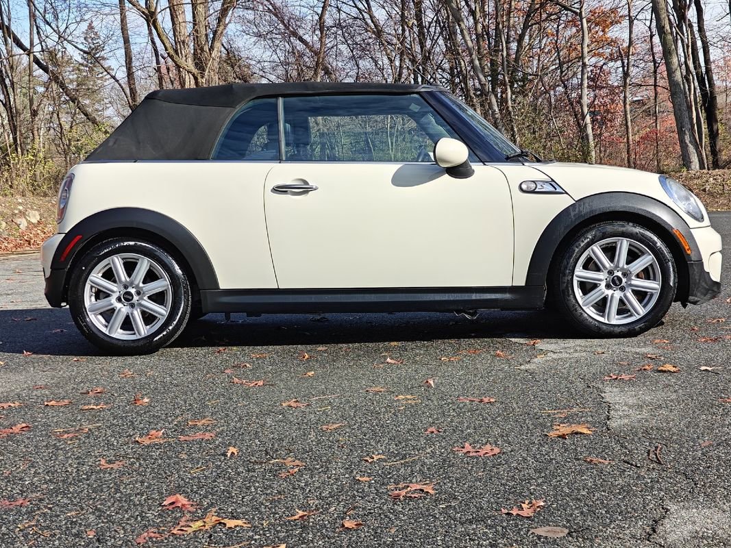 Used 2014 MINI Cooper S image 2