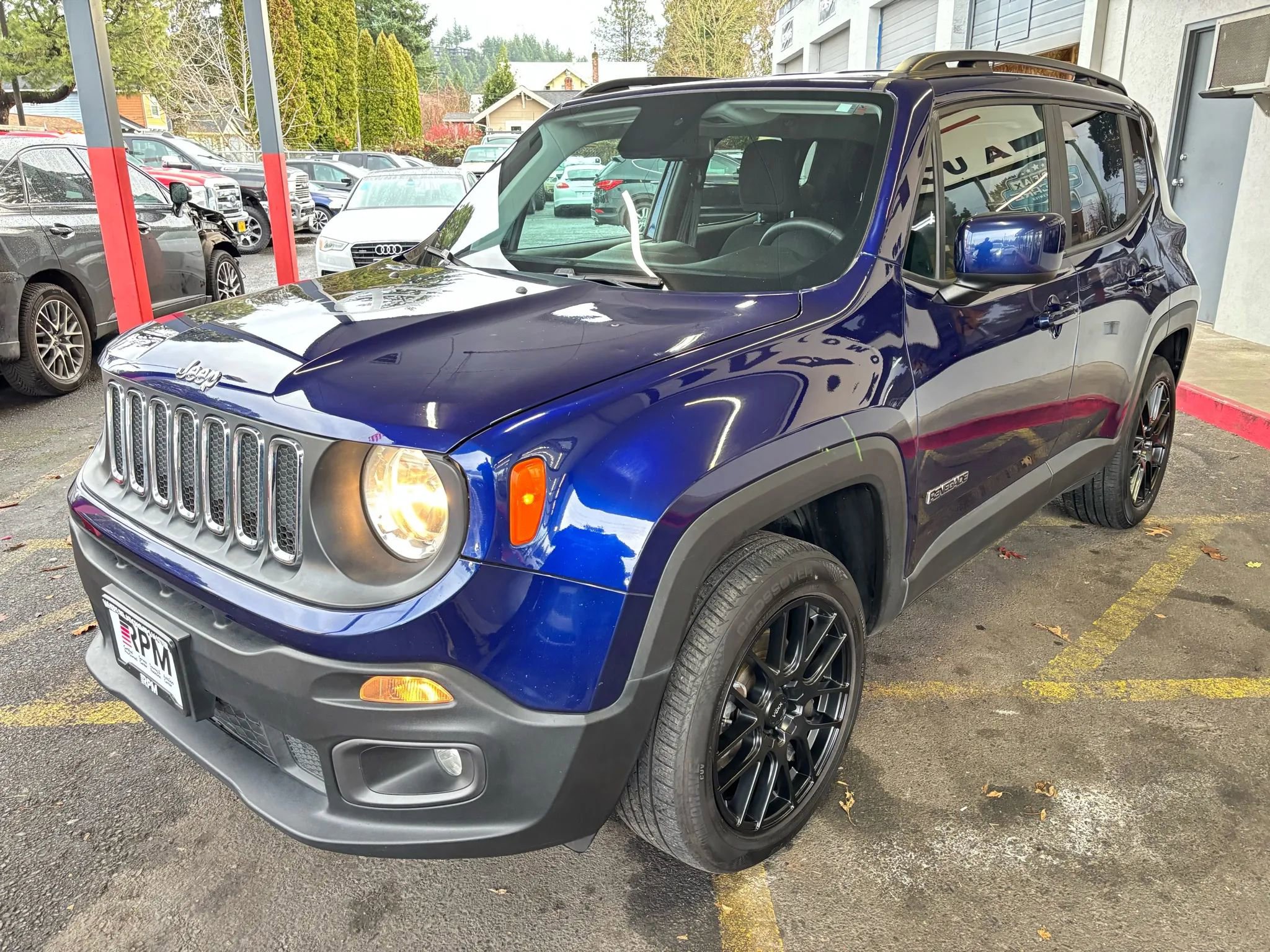 Used 2018 Jeep Renegade Latitude image 3