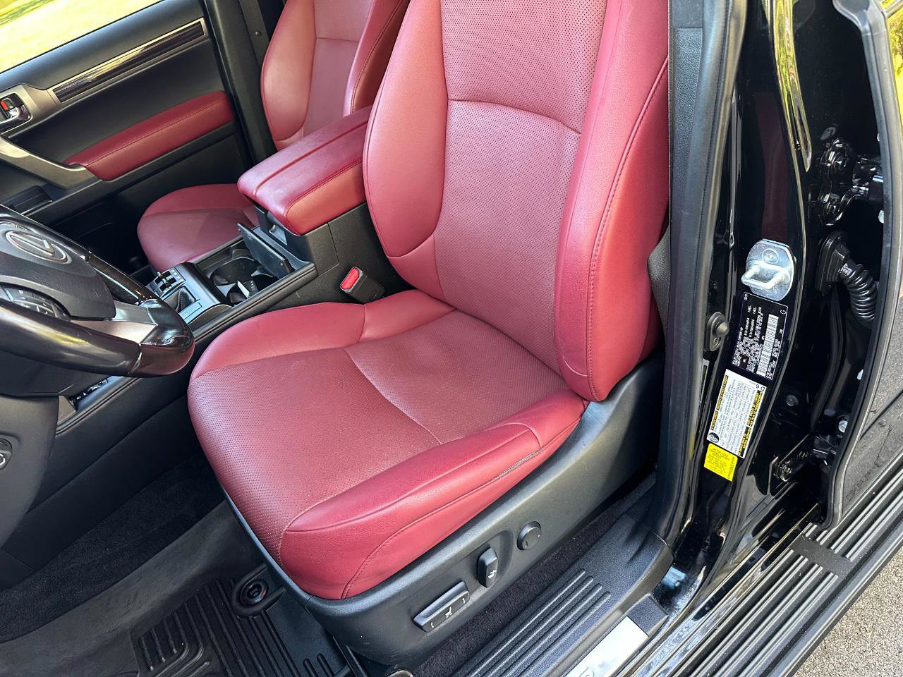 Used 2021 Lexus GX 460 Premium w/ Premium Package image 13