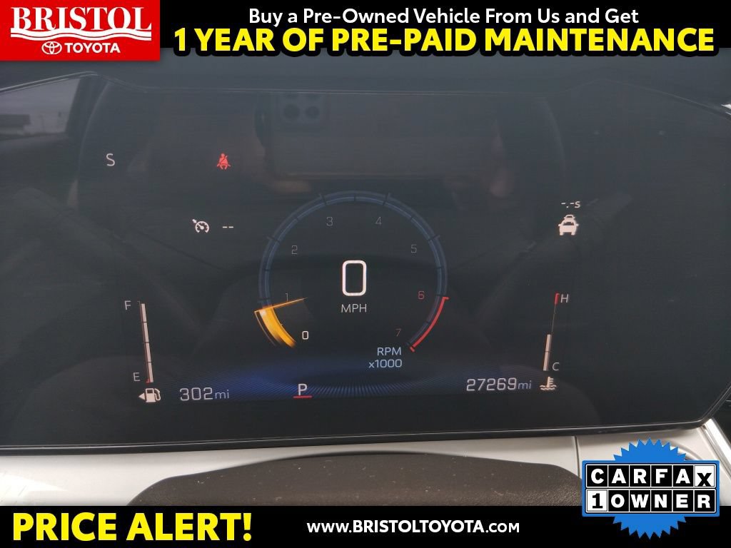 Used 2025 Chevrolet Trax LT w/ LT Convenience Package FWD image 26